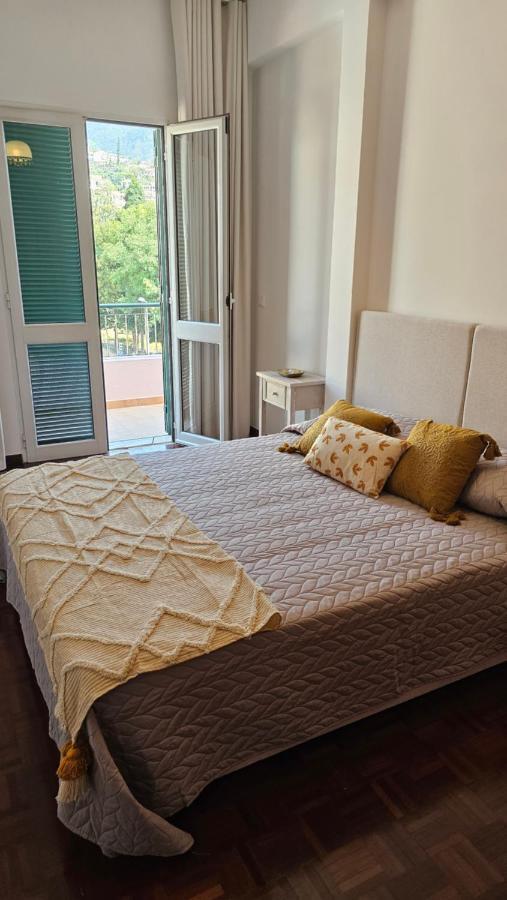 פונשל Garden And Seaview Apartment - Free Parking מראה חיצוני תמונה