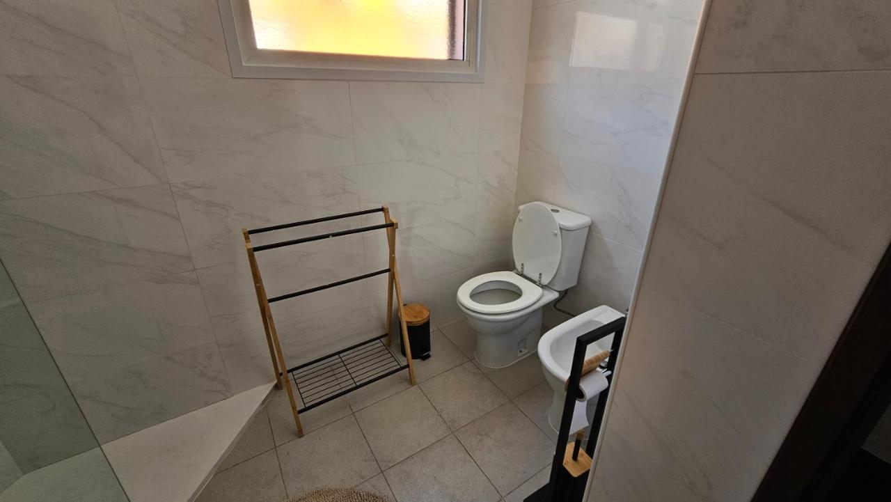 פונשל Garden And Seaview Apartment - Free Parking מראה חיצוני תמונה