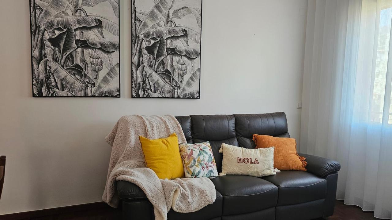 פונשל Garden And Seaview Apartment - Free Parking מראה חיצוני תמונה