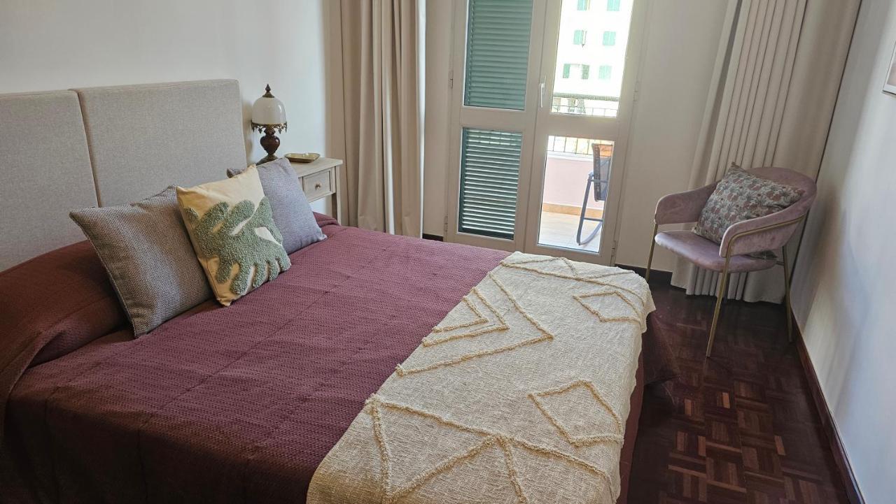 פונשל Garden And Seaview Apartment - Free Parking מראה חיצוני תמונה