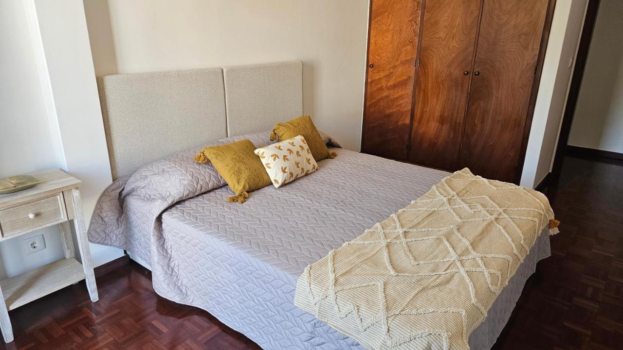 פונשל Garden And Seaview Apartment - Free Parking מראה חיצוני תמונה